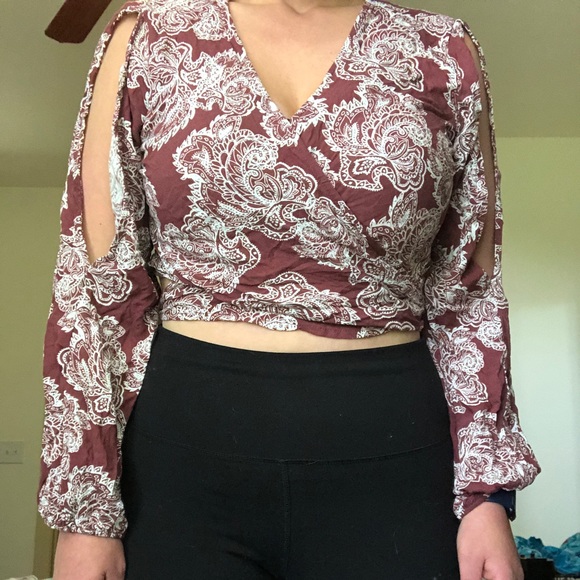 Charlotte Russe Tops - Paisley tie crop top
